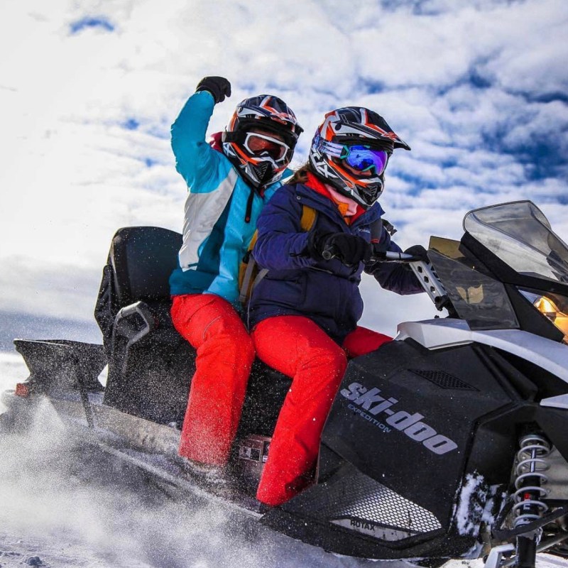 a person riding a snow board