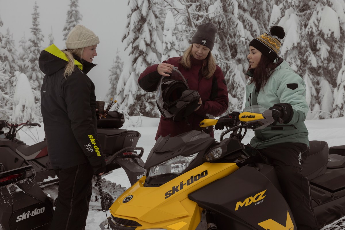 Ski Doo Back Country 600 EFI snowmobiles on a guided trail ride in Utah.